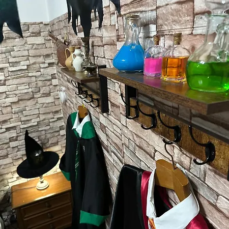 Hogwarts Experience - Private & Fun Near Lecce -domus Antiqua- דירה Lizzanello