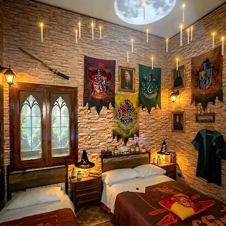 Hogwarts Experience - Private & Fun Near Lecce -domus Antiqua- דירה